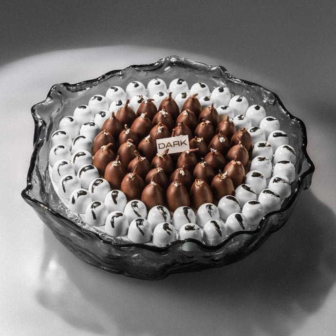 Pecan & Fig in Mist Glass Tray (Big)